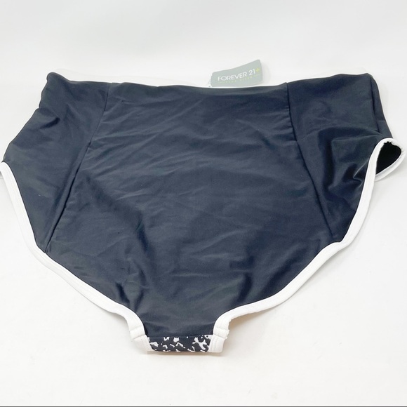 FOREVER 21+ Women’s Plus Size Swim Bottom Black White High Waist Modest - Picture 2 of 9